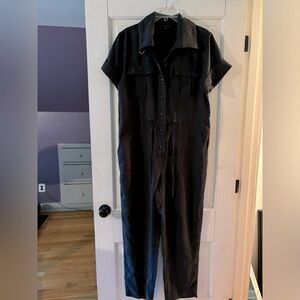 Banana Republic small button up jumpsuit, black